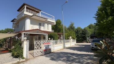 Central-Location-Calis-Villa--12-