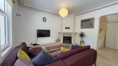 Central-Location-Calis-Villa--18-