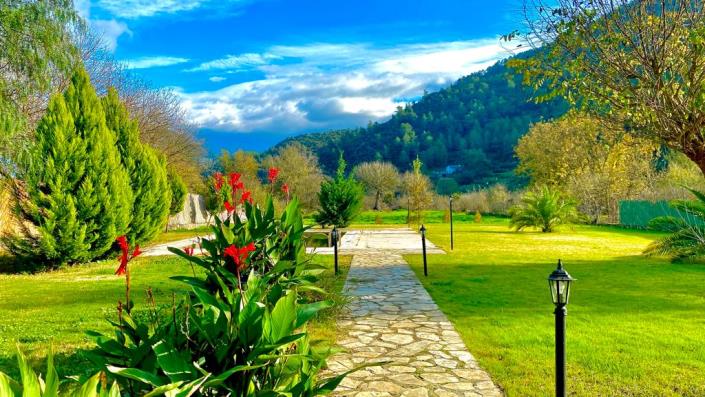 Image No.5-6 Bed Villa / Detached for sale