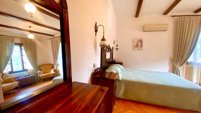 Image No.25-6 Bed Villa / Detached for sale