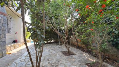 Detached-Villa-with-Great-Views--13-