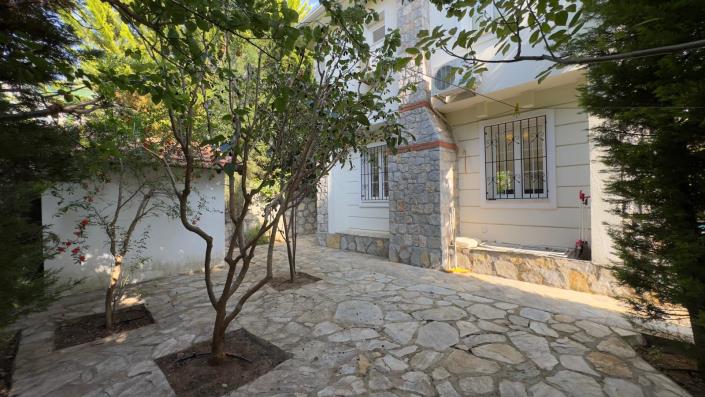 Image No.19-3 Bed Villa / Detached for sale