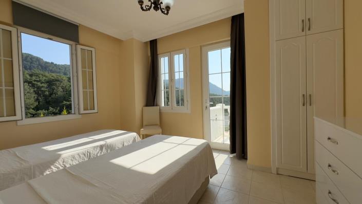 Image No.23-3 Bed Villa / Detached for sale