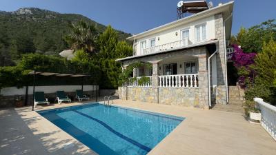 Detached-Villa-with-Great-Views--105-