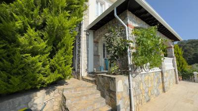 Detached-Villa-with-Great-Views--106-