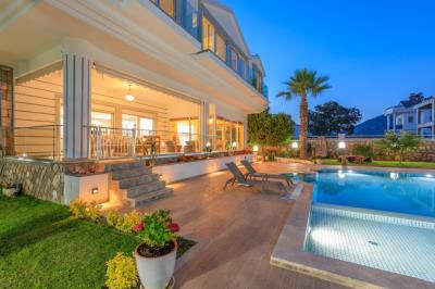 Stunning-Luxury-Villa-in-Ovacik--8-