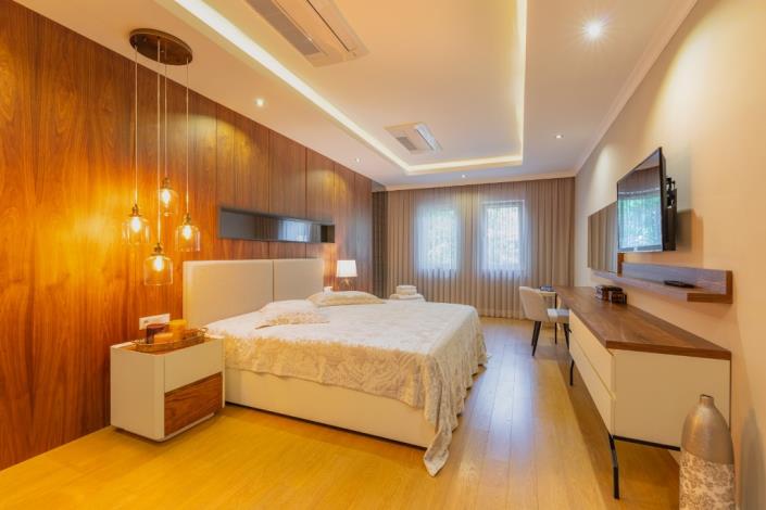 Image No.34-5 Bed Villa for sale