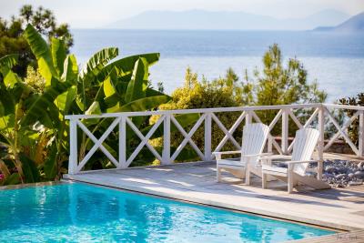 Secluded-Villa-with-Stunning-Sea-Views--1-