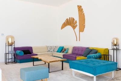 Secluded-Villa-with-Stunning-Sea-Views--3-