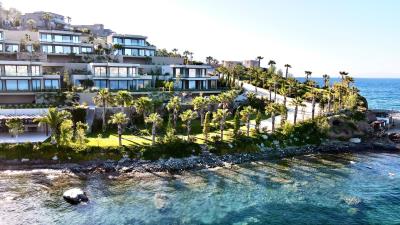 Brand-New-Seafront-Villa---10-