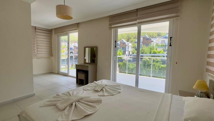 Image No.28-3 Bed Villa / Detached for sale