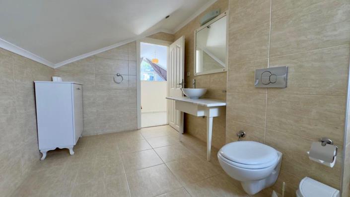 Image No.37-3 Bed Villa / Detached for sale