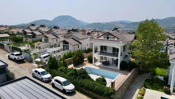 Image No.38-3 Bed Villa / Detached for sale