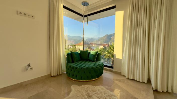 Image No.31-5 Bed Villa / Detached for sale