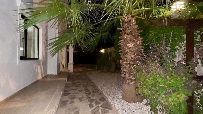 Image No.5-5 Bed Villa / Detached for sale