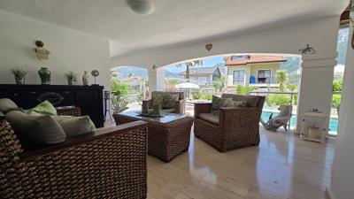 Spacious-Modern-Villa-in-Uzumlu--7-