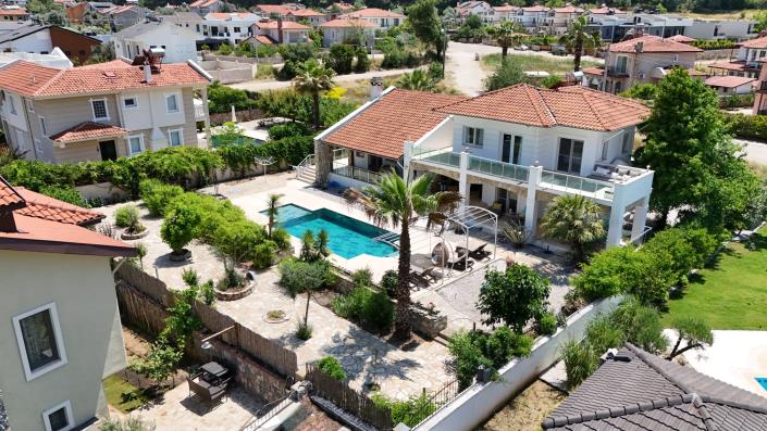 Image No.3-4 Bed Villa / Detached for sale