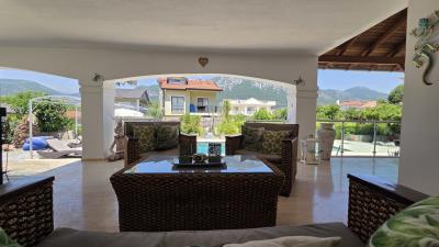 Spacious-Modern-Villa-in-Uzumlu--16-
