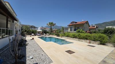 Spacious-Modern-Villa-in-Uzumlu--42-