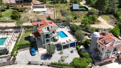 Stunning-Mountain-View-Detached-Villa--2-