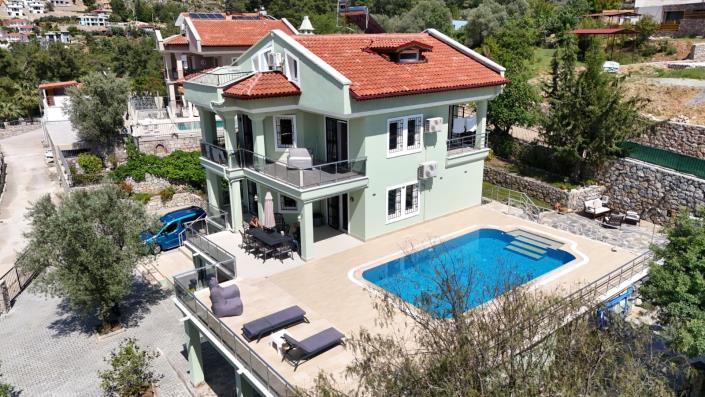 Image No.2-5 Bed Villa / Detached for sale