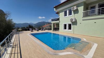 Stunning-Mountain-View-Detached-Villa--19-