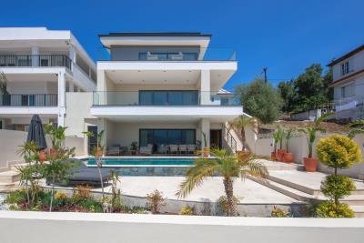 Elegant-Villa-on-Sovalye-Island--9-