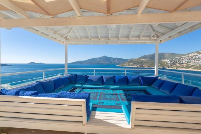 Image No.28-6 Bed Villa / Detached for sale