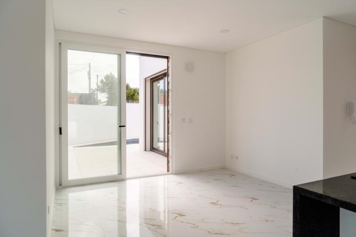 Image No.13-2 Bed Villa for sale