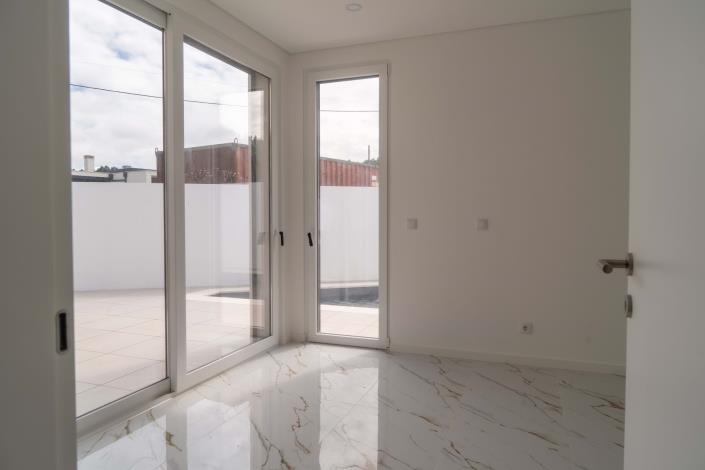 Image No.14-2 Bed Villa for sale