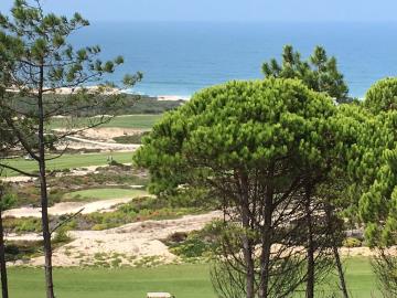 Sea-View-Duplex-Apartment-in-Obidos--10-