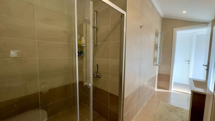 Image No.9-2 Bed Duplex for sale