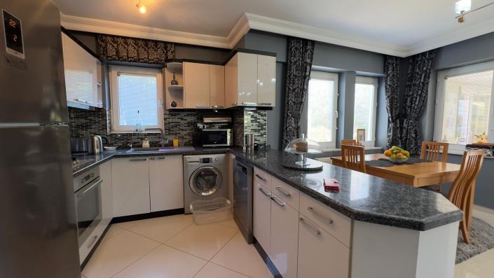 Image No.11-Villa / Détaché de 4 chambres à vendre à Fethiye