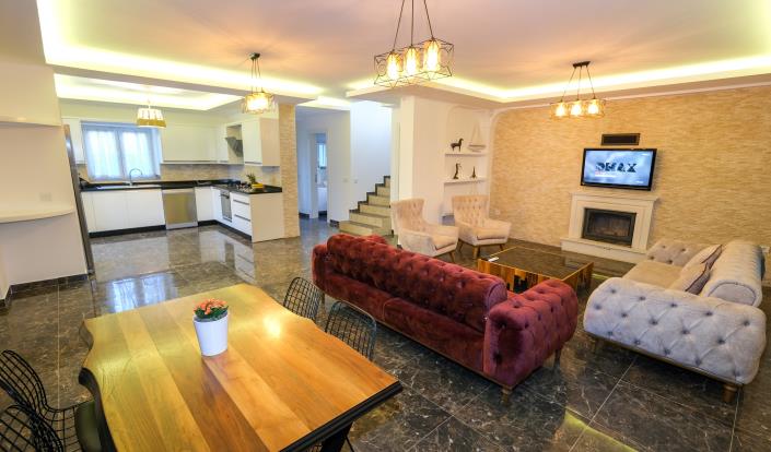 Image No.10-4 Bed Villa for sale