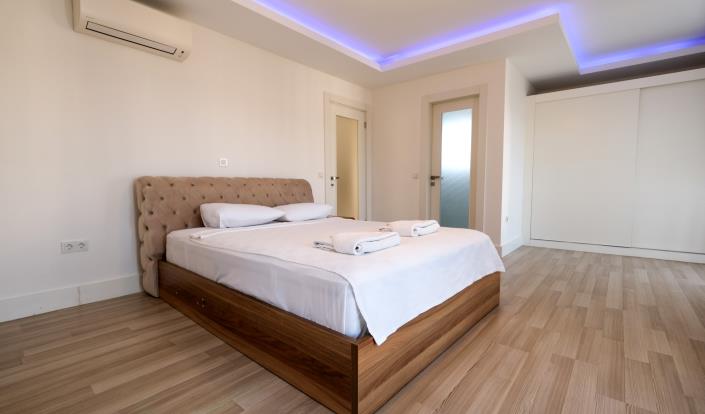 Image No.19-4 Bed Villa for sale