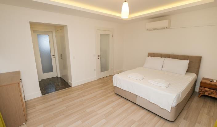 Image No.20-4 Bed Villa for sale