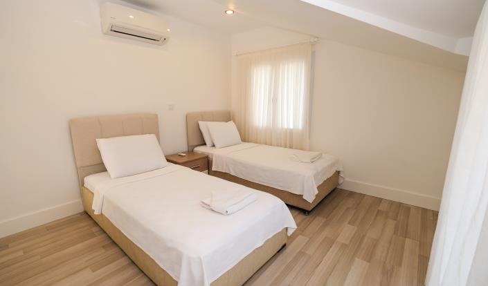 Image No.25-4 Bed Villa for sale