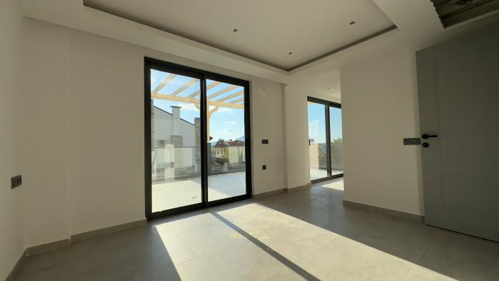 Image No.16-4 Bed Villa / Detached for sale