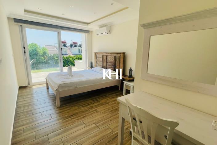 Image No.36-4 Bed Villa / Detached for sale