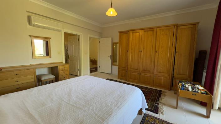 Image No.23-3 Bed Villa / Detached for sale