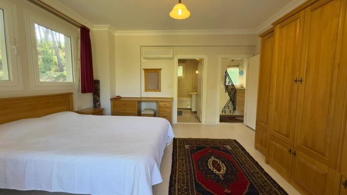 Image No.22-3 Bed Villa / Detached for sale