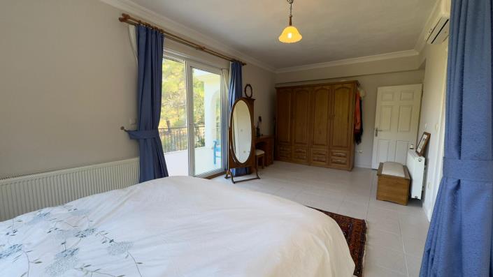 Image No.37-3 Bed Villa / Detached for sale