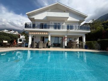 Detached-Contemporary-Villa-in-Ovacik--31-