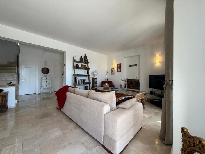 Image No.18-4 Bed Villa for sale