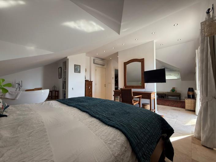 Image No.24-4 Bed Villa for sale