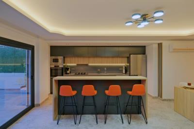 Stunning-Modern-Villa-in-Ovacik--12-