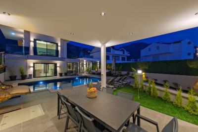 Stunning-Modern-Villa-in-Ovacik--23-