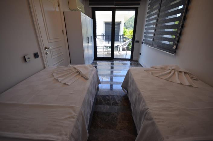 Image No.18-3 Bed Villa for sale