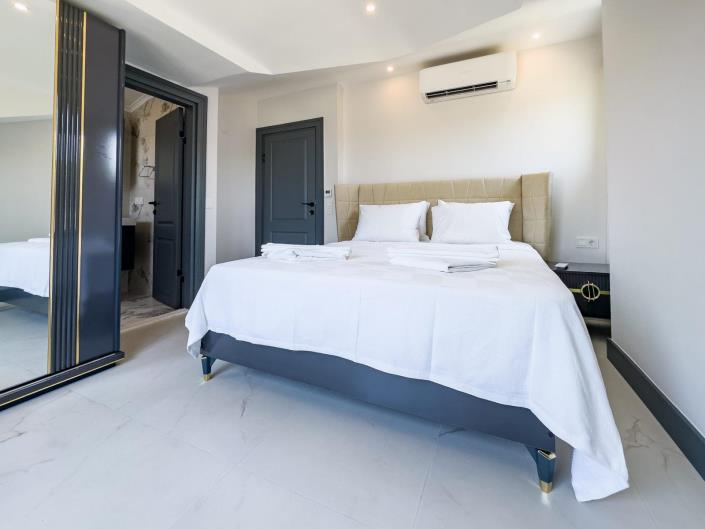 Image No.17-4 Bed Villa for sale