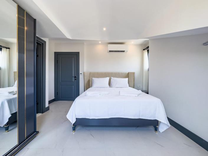 Image No.19-4 Bed Villa for sale